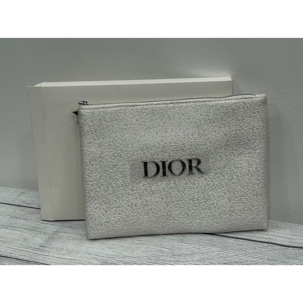 Dior Forever Glow Maximizer Silver Cosmetic Pouch Luxury Makeup Bag With Box - Picture 2 of 11